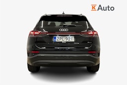 musta Audi Q4 e-tron 2024 kuva 3.