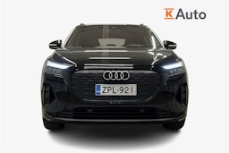 musta Audi Q4 e-tron 2024 kuva 5.