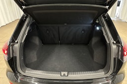 musta Audi Q4 e-tron 2024 kuva 16.