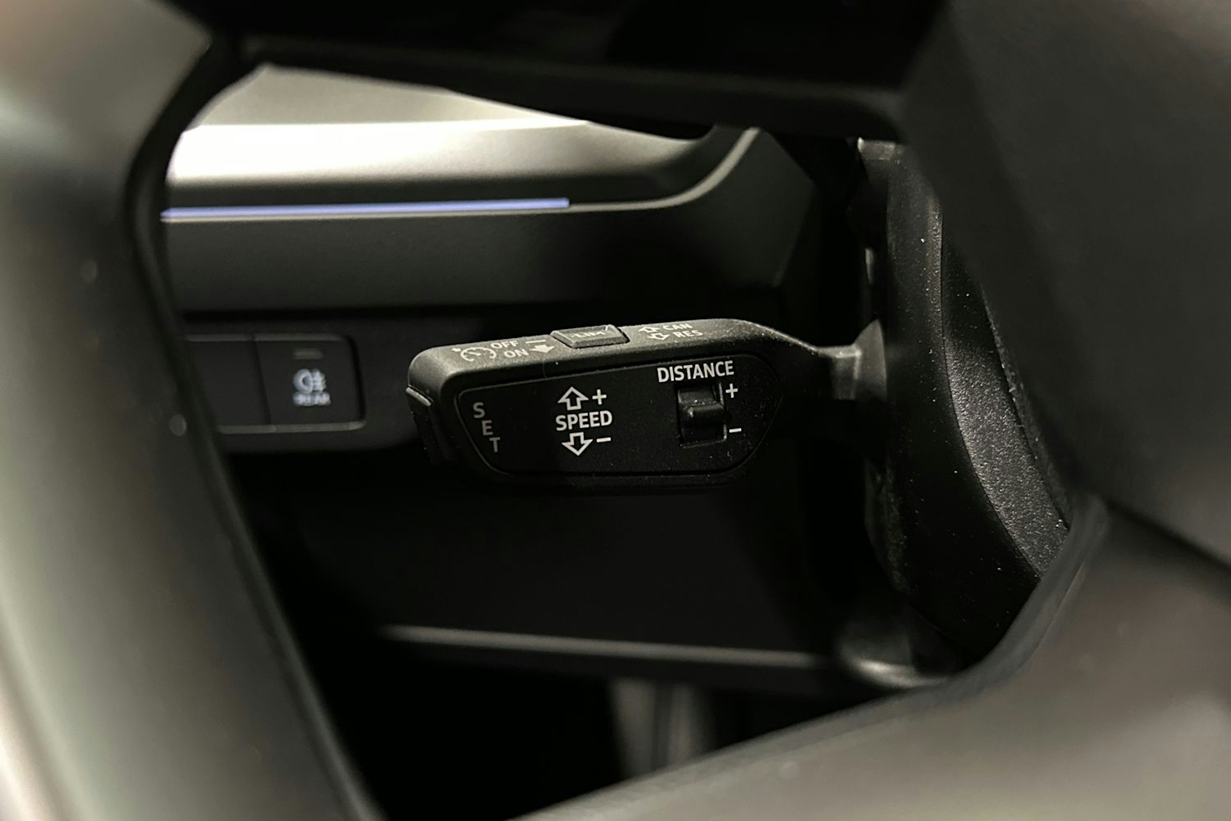 musta Audi Q4 e-tron 2024 kuva 21.