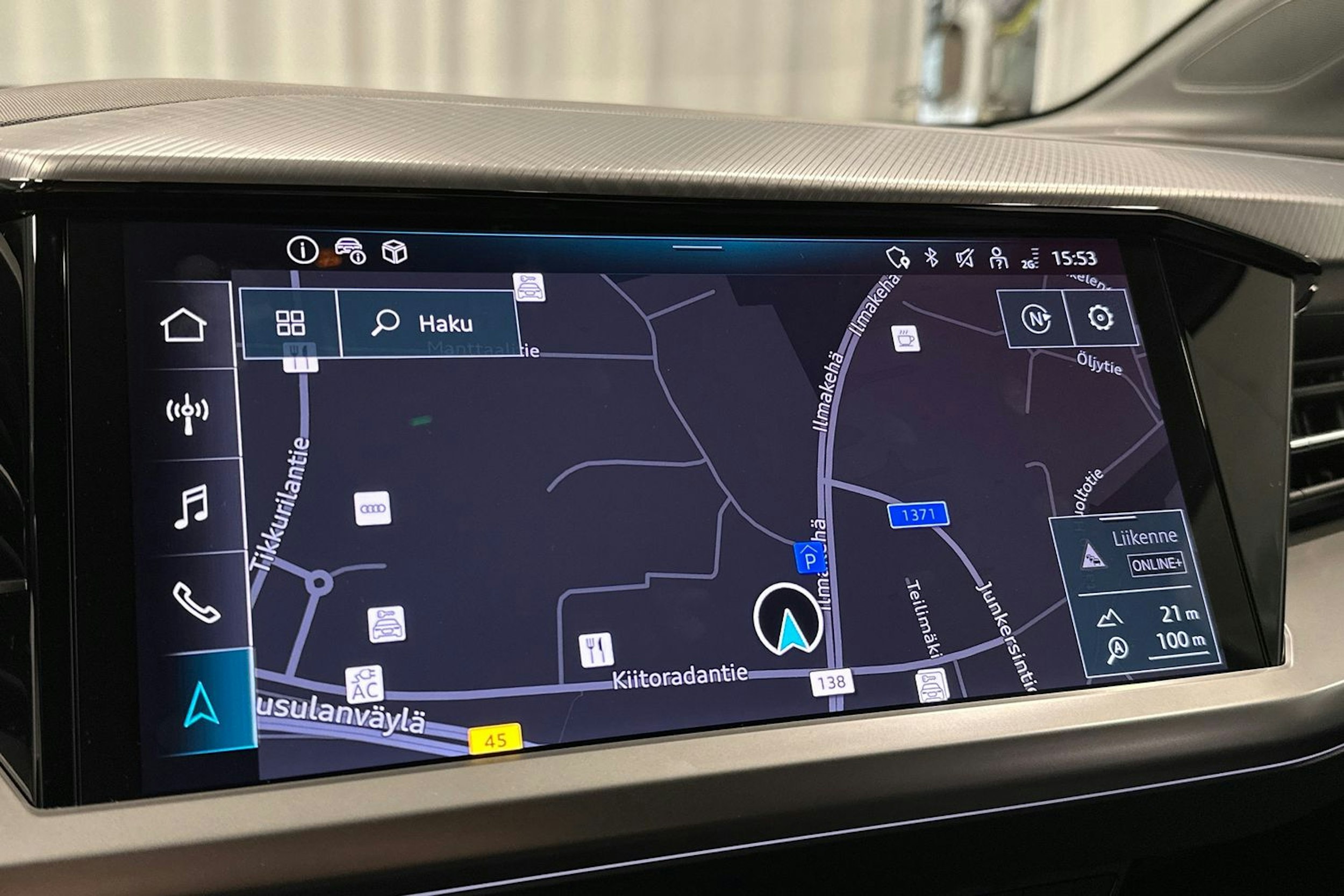 musta Audi Q4 e-tron 2024 kuva 24.