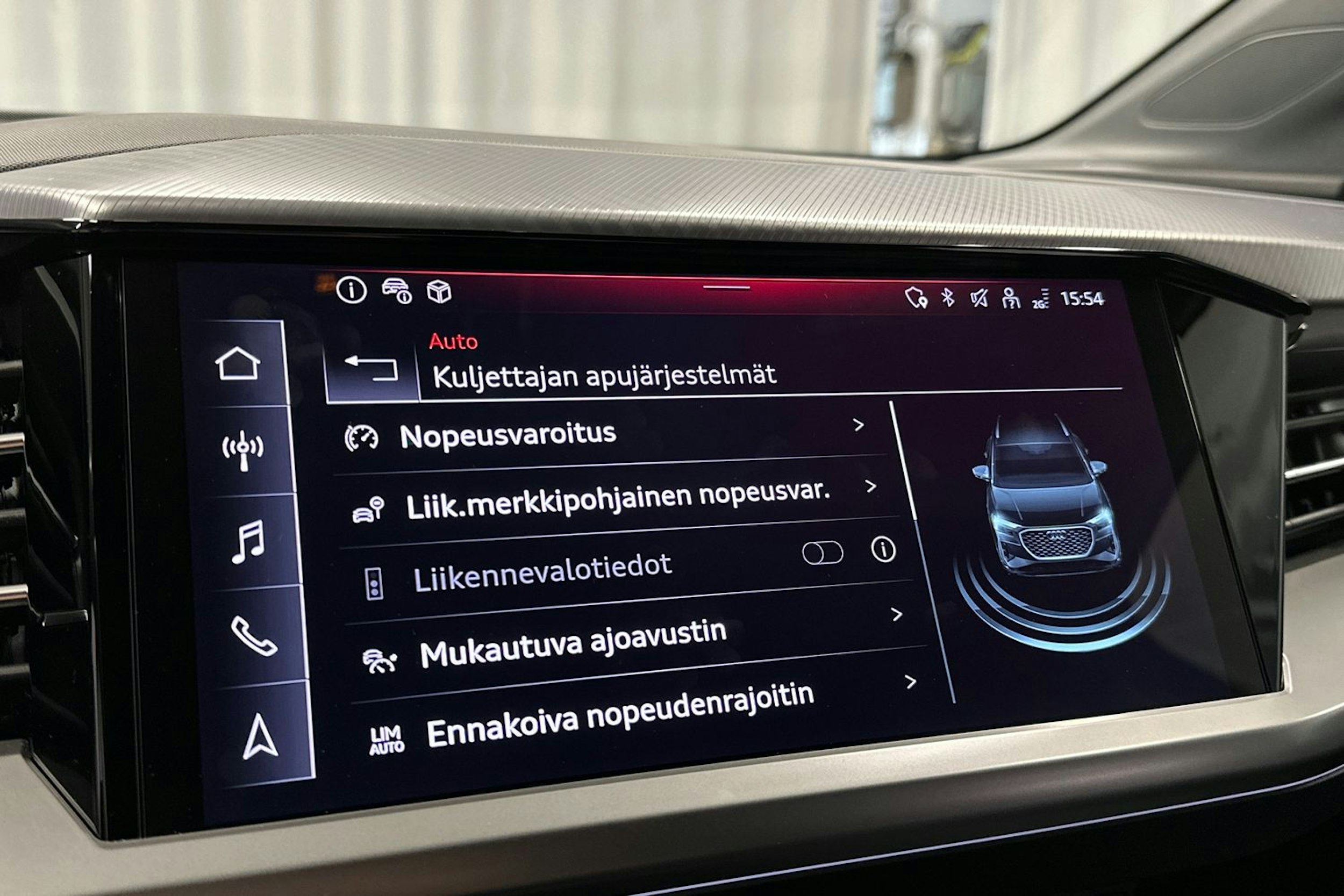 musta Audi Q4 e-tron 2024 kuva 27.