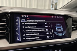 musta Audi Q4 e-tron 2024 kuva 28.
