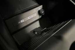 musta Audi Q4 e-tron 2024 kuva 35.