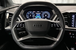 musta Audi Q4 e-tron 2024 kuva 14.