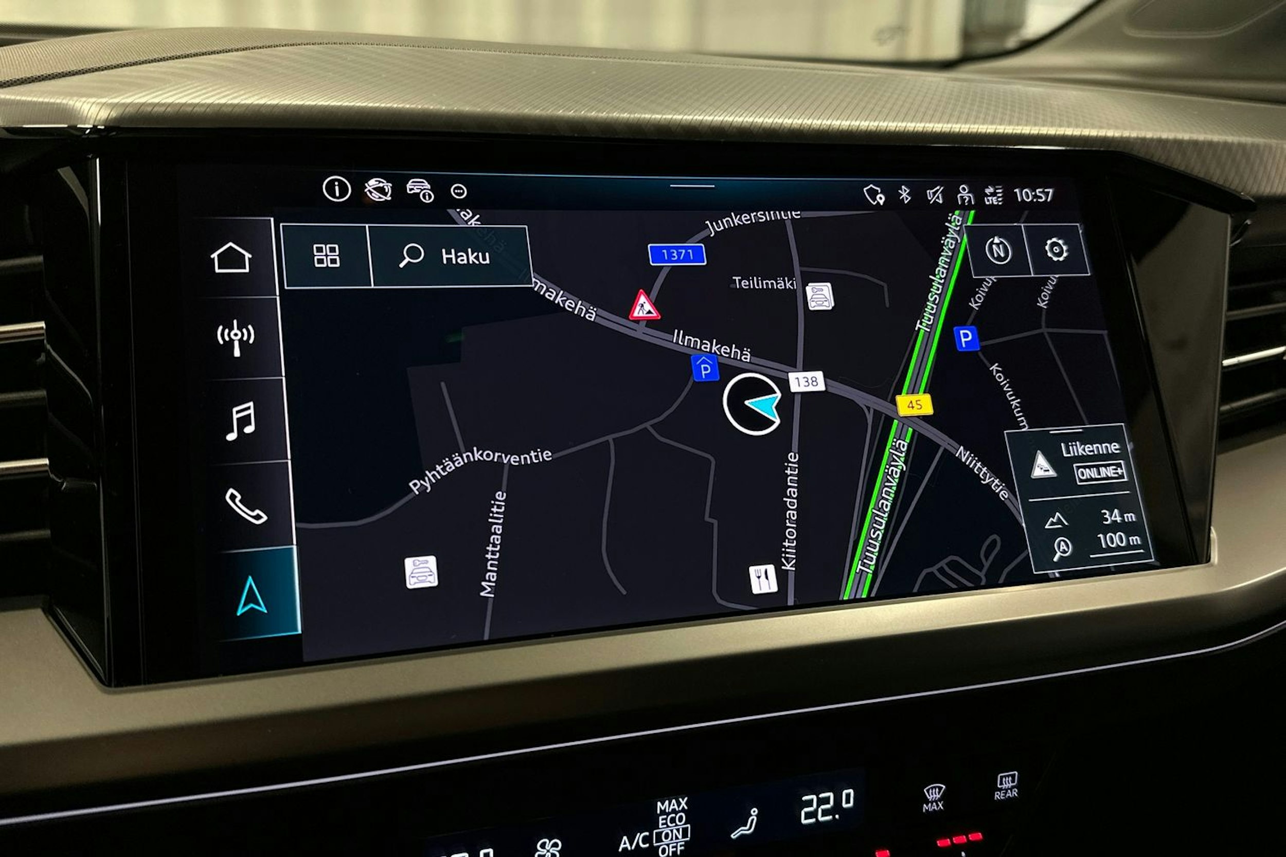 musta Audi Q4 e-tron 2024 kuva 26.