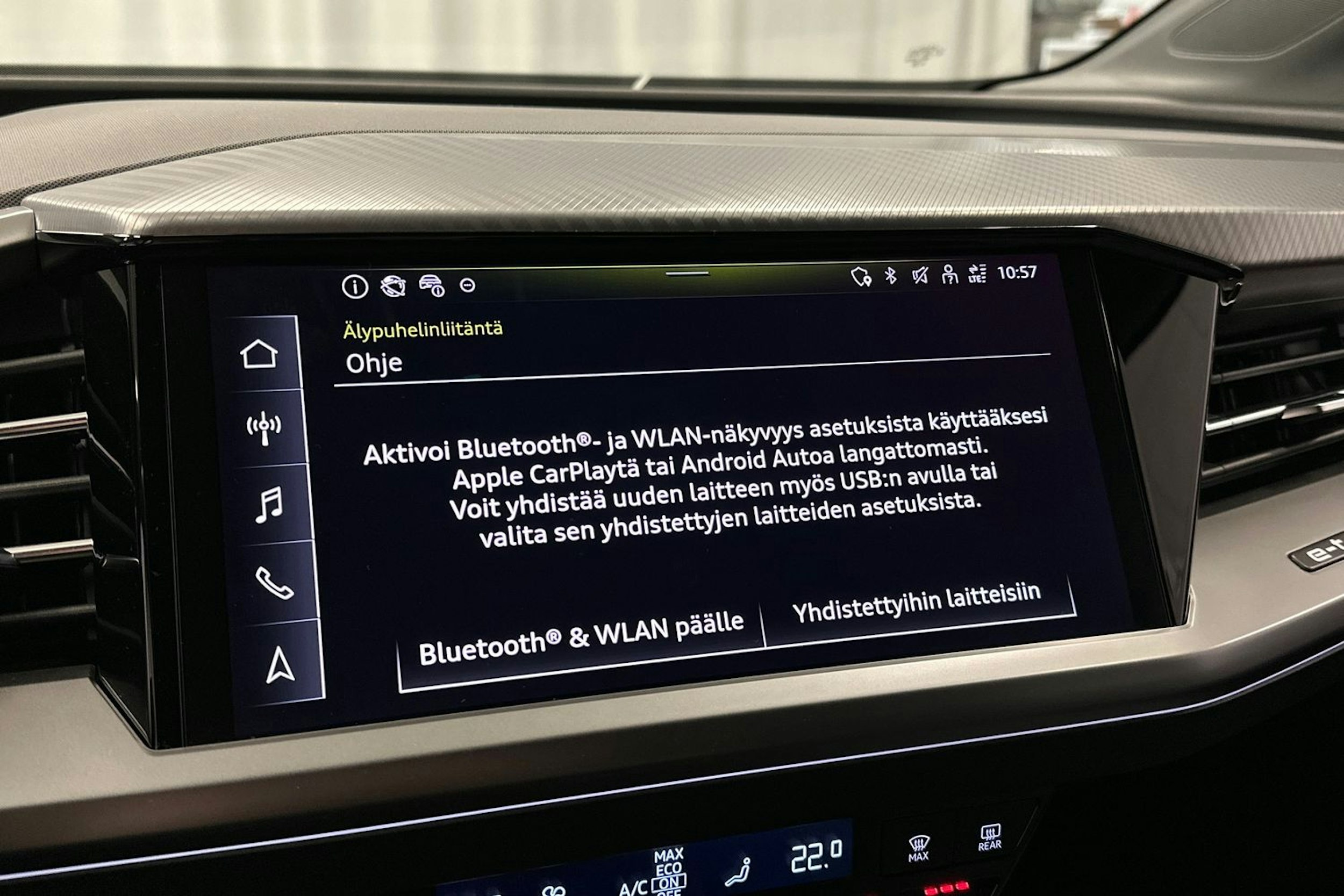 musta Audi Q4 e-tron 2024 kuva 27.
