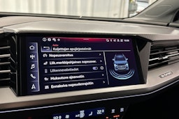 musta Audi Q4 e-tron 2024 kuva 28.