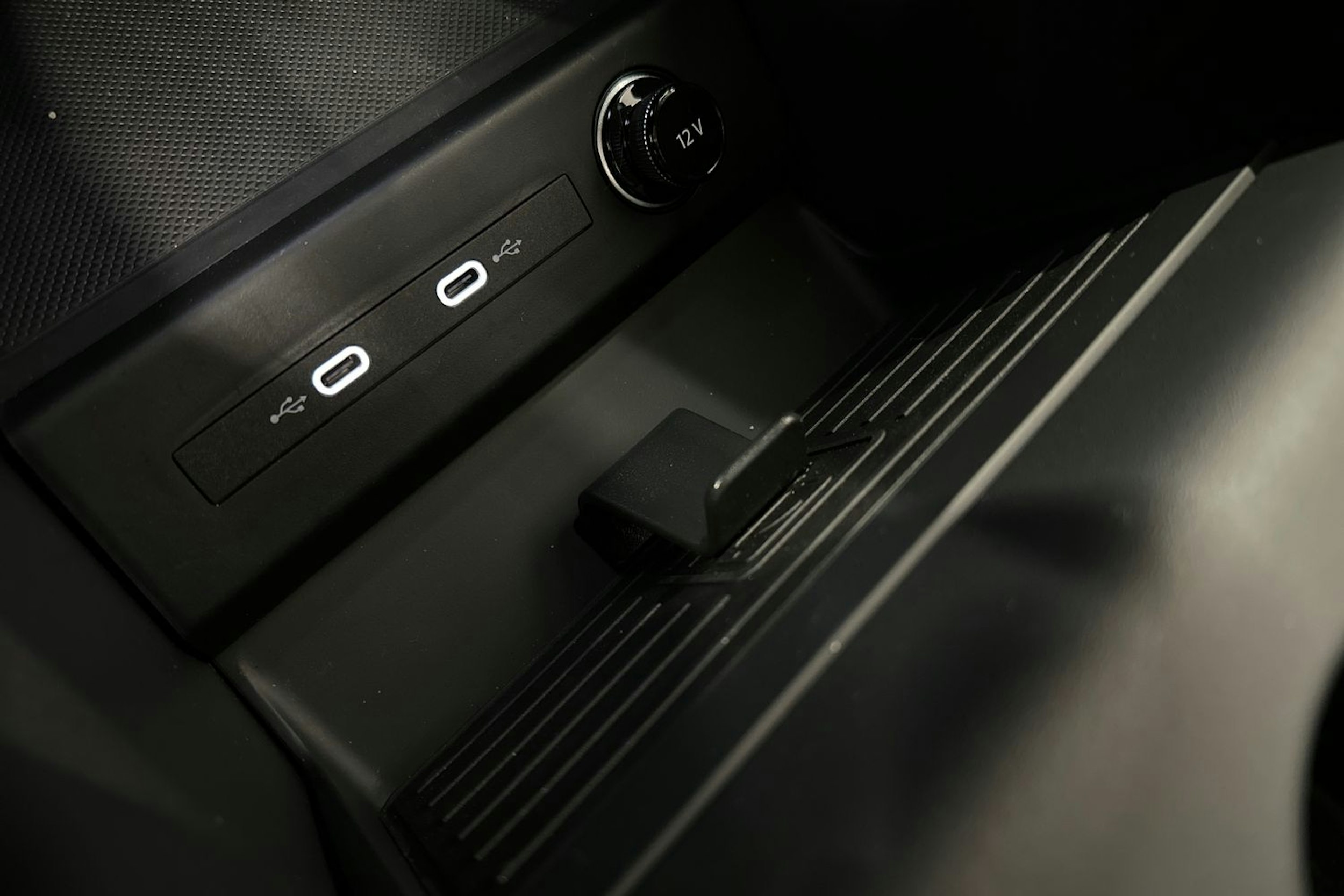musta Audi Q4 e-tron 2024 kuva 33.