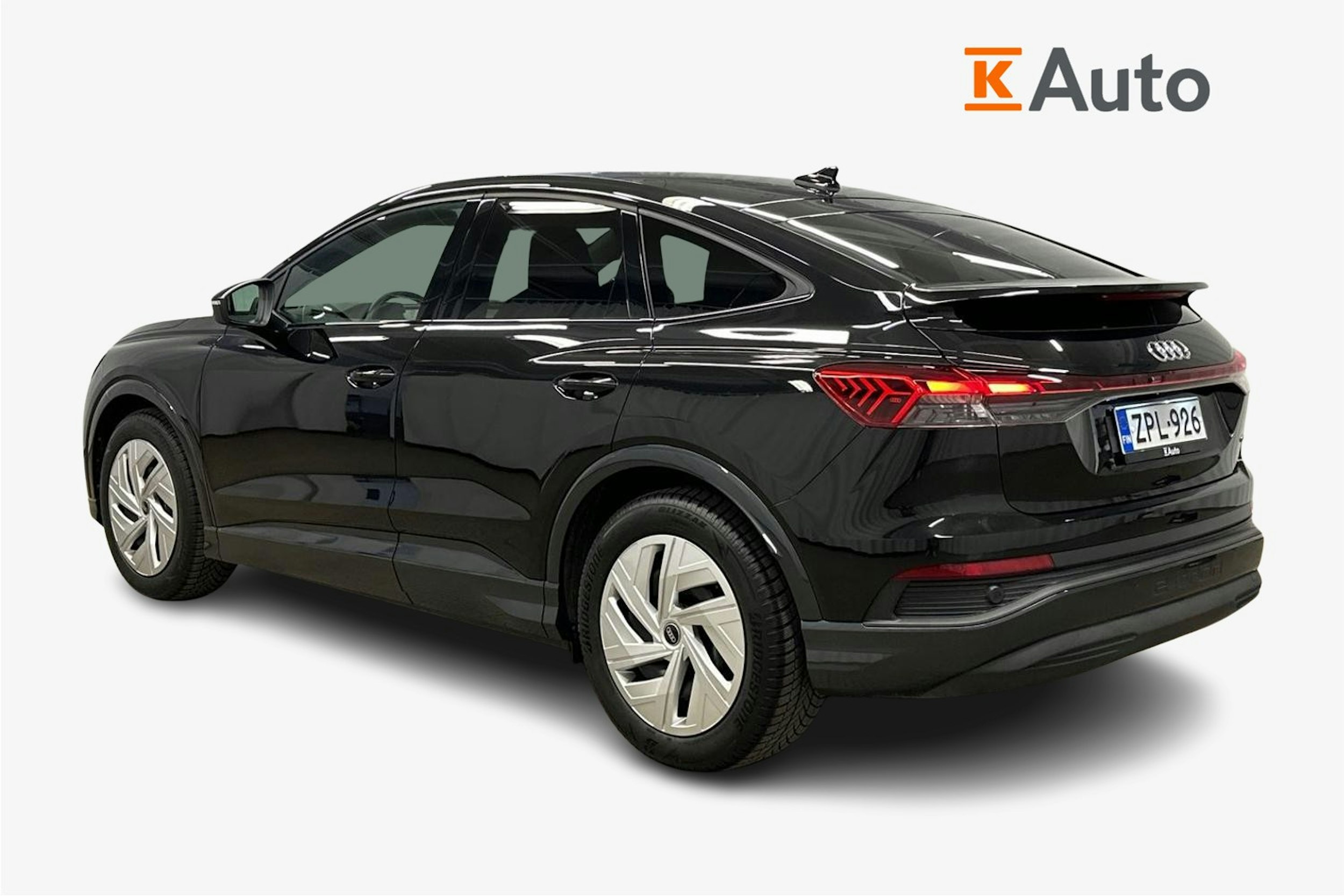 musta Audi Q4 e-tron 2024 kuva 2.