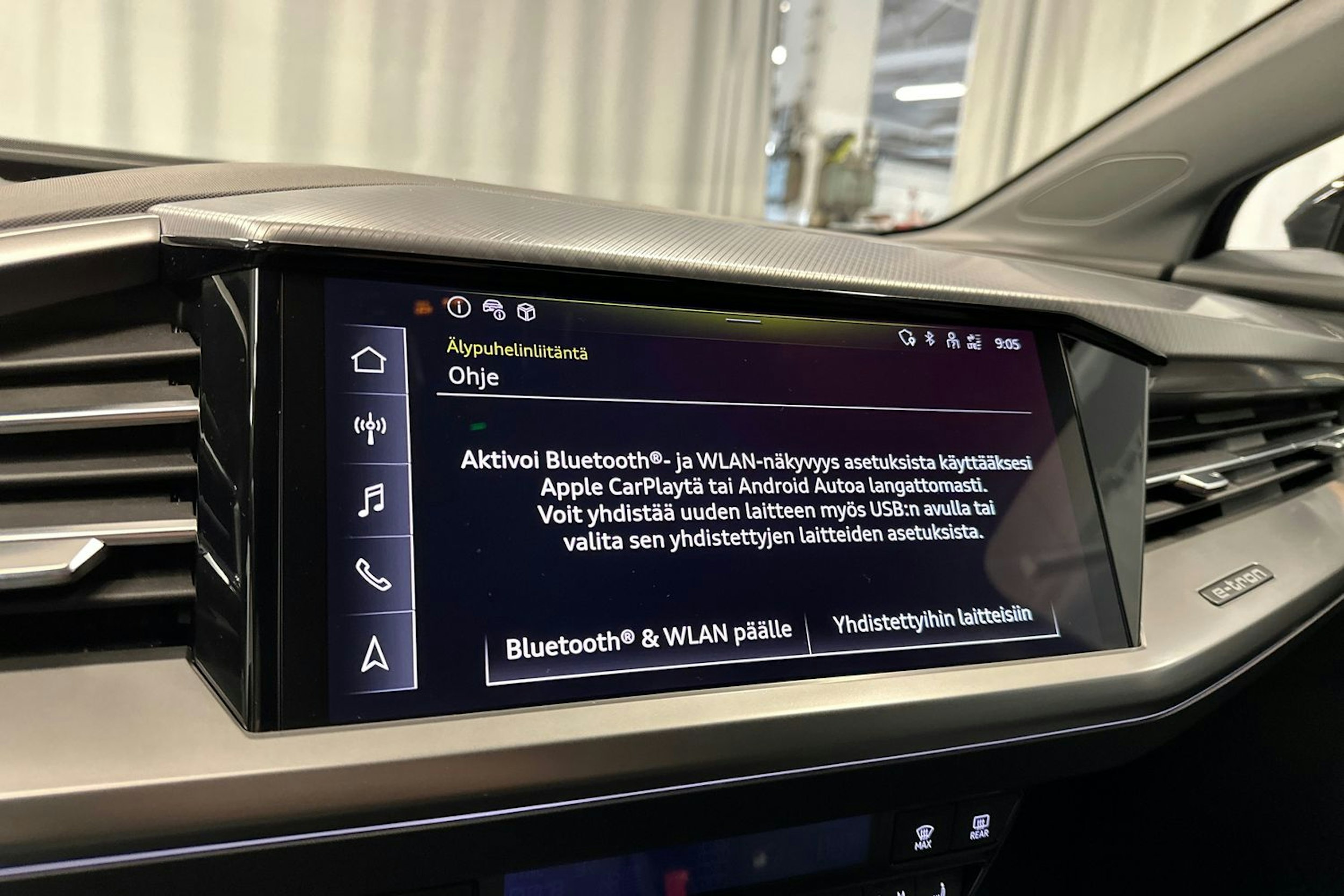 musta Audi Q4 e-tron 2024 kuva 22.