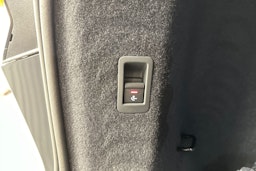 musta Audi Q4 e-tron 2024 kuva 33.