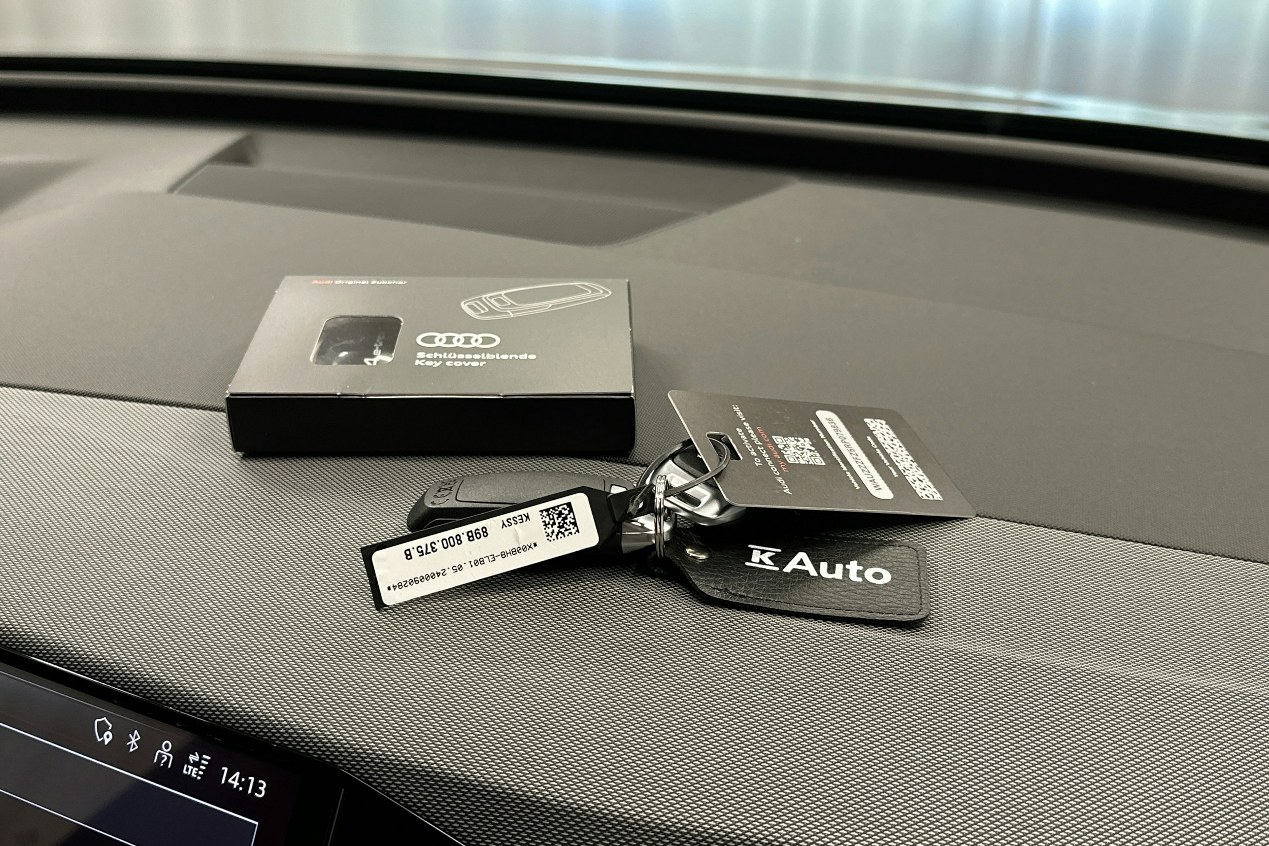 musta Audi Q4 e-tron 2024 kuva 31.