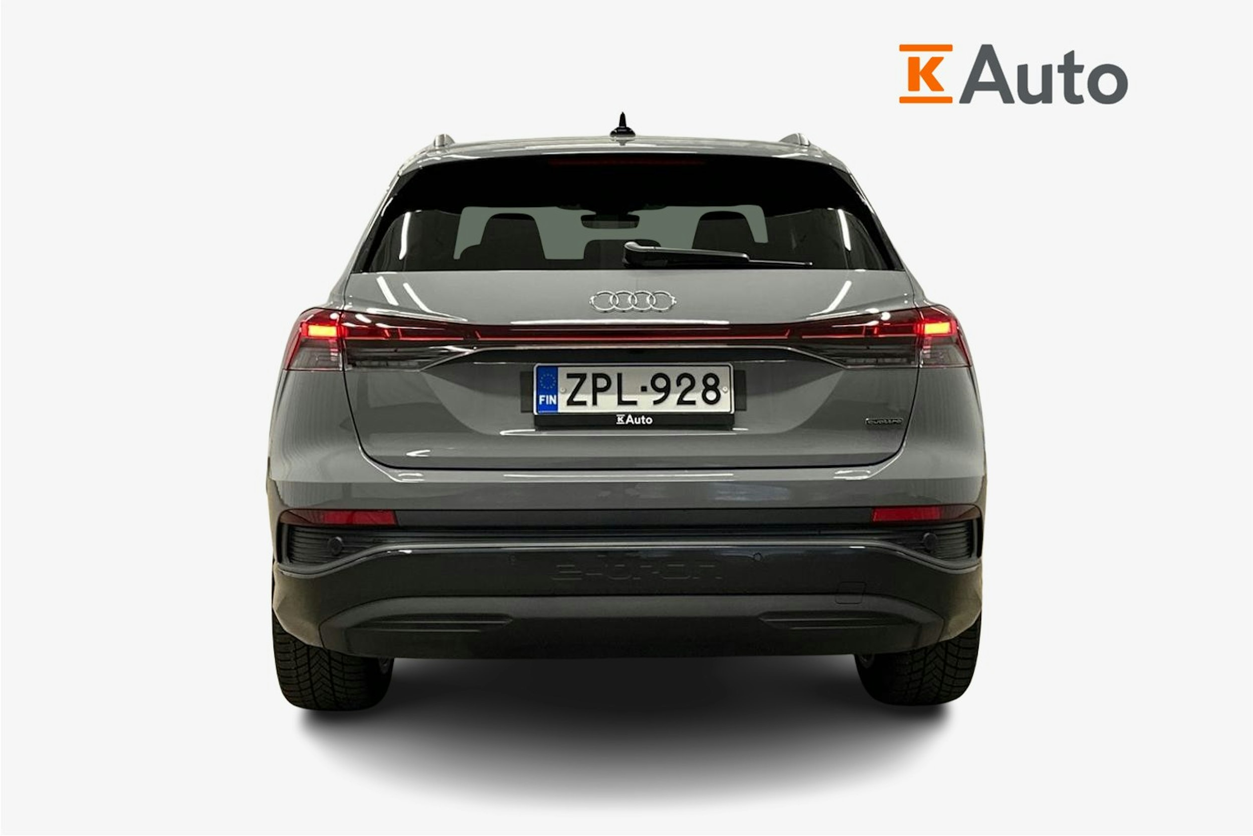 harmaa Audi Q4 e-tron 2024 kuva 3.