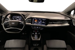 harmaa Audi Q4 e-tron 2024 kuva 9.