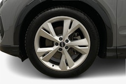 harmaa Audi Q4 e-tron 2024 kuva 11.