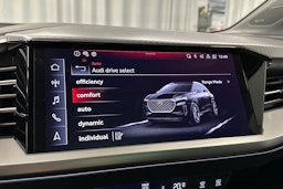 harmaa Audi Q4 e-tron 2024 kuva 27.
