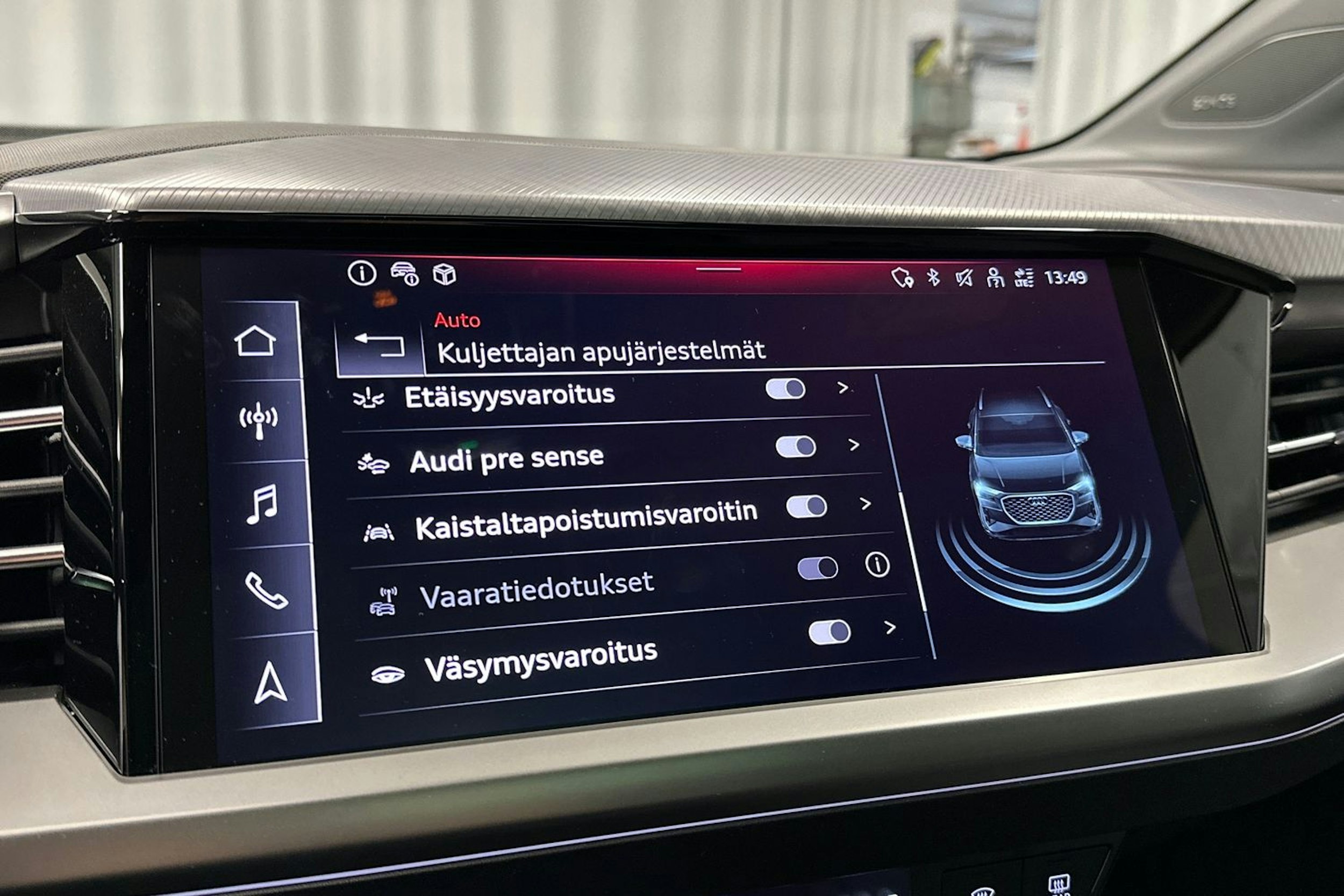 harmaa Audi Q4 e-tron 2024 kuva 29.