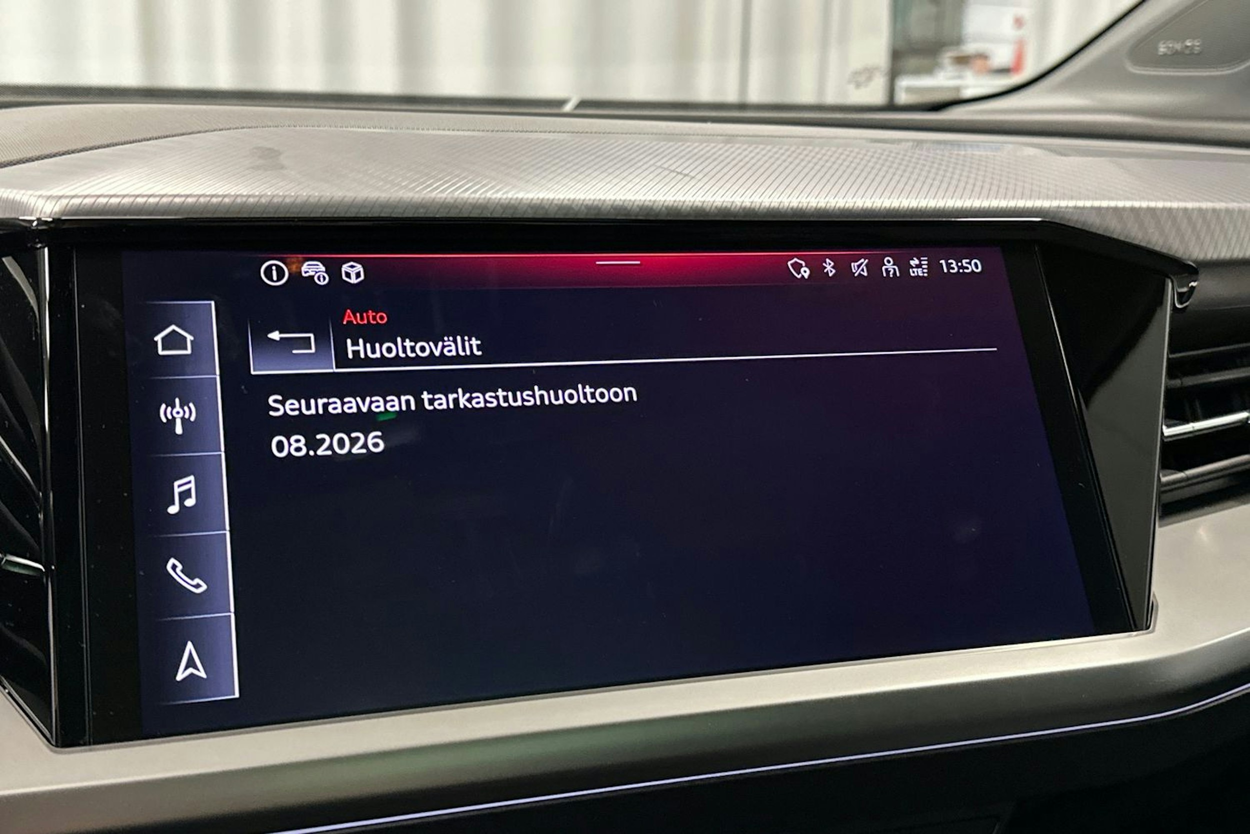harmaa Audi Q4 e-tron 2024 kuva 32.
