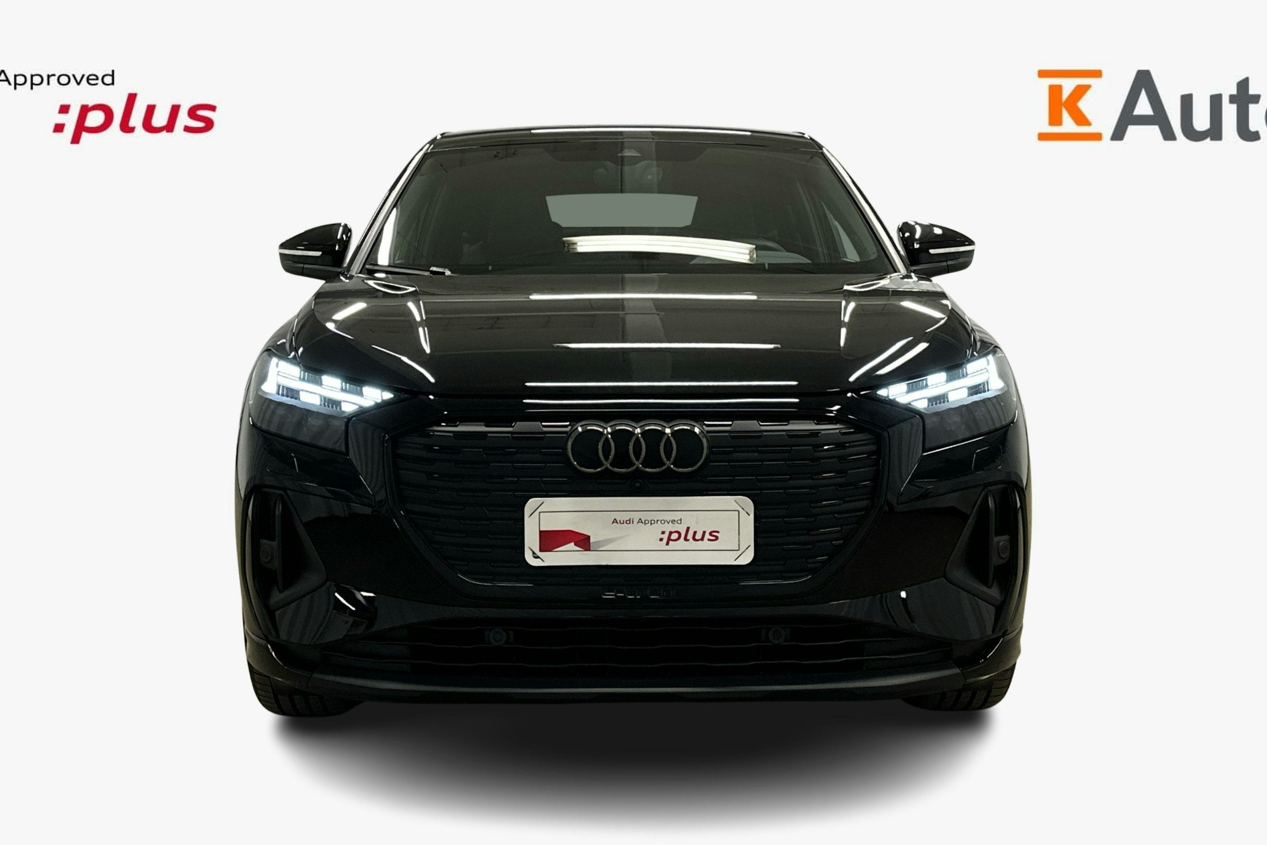musta Audi Q4 e-tron 2024 kuva 4.