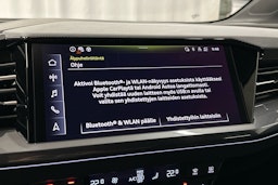 musta Audi Q4 e-tron 2024 kuva 14.