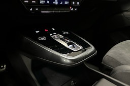 musta Audi Q4 e-tron 2024 kuva 21.