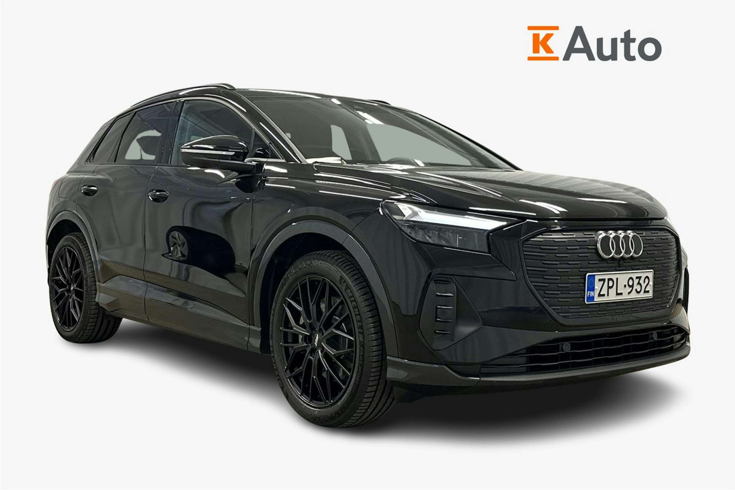 musta Audi Q4 e-tron 2024 kuva 1.