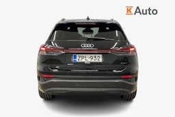 musta Audi Q4 e-tron 2024 kuva 3.