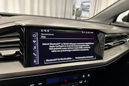 musta Audi Q4 e-tron 2024 kuva 18.