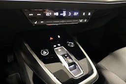 musta Audi Q4 e-tron 2024 kuva 23.