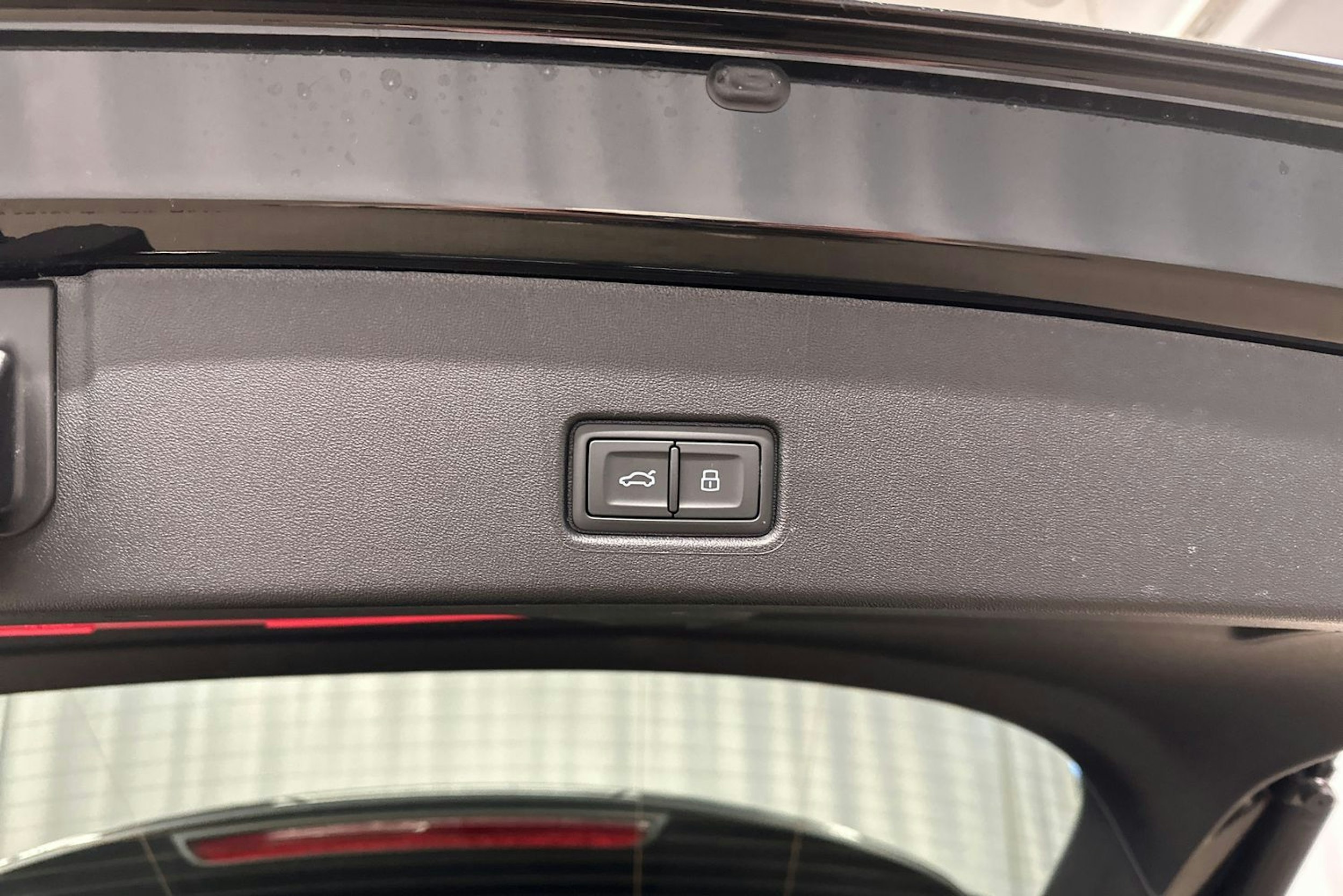 musta Audi Q4 e-tron 2024 kuva 27.