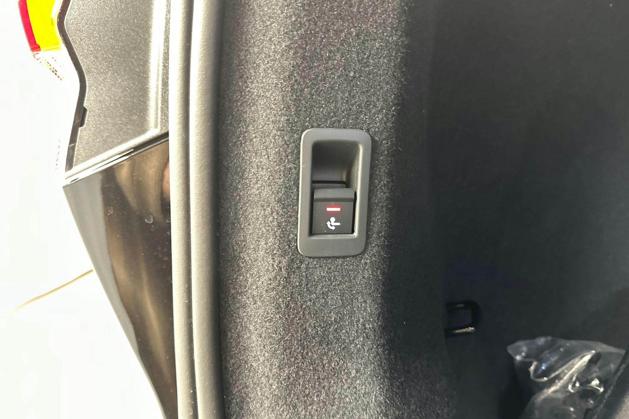 musta Audi Q4 e-tron 2024 kuva 28.