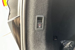 musta Audi Q4 e-tron 2024 kuva 28.