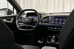 harmaa Audi Q4 e-tron 2024 kuva 6.