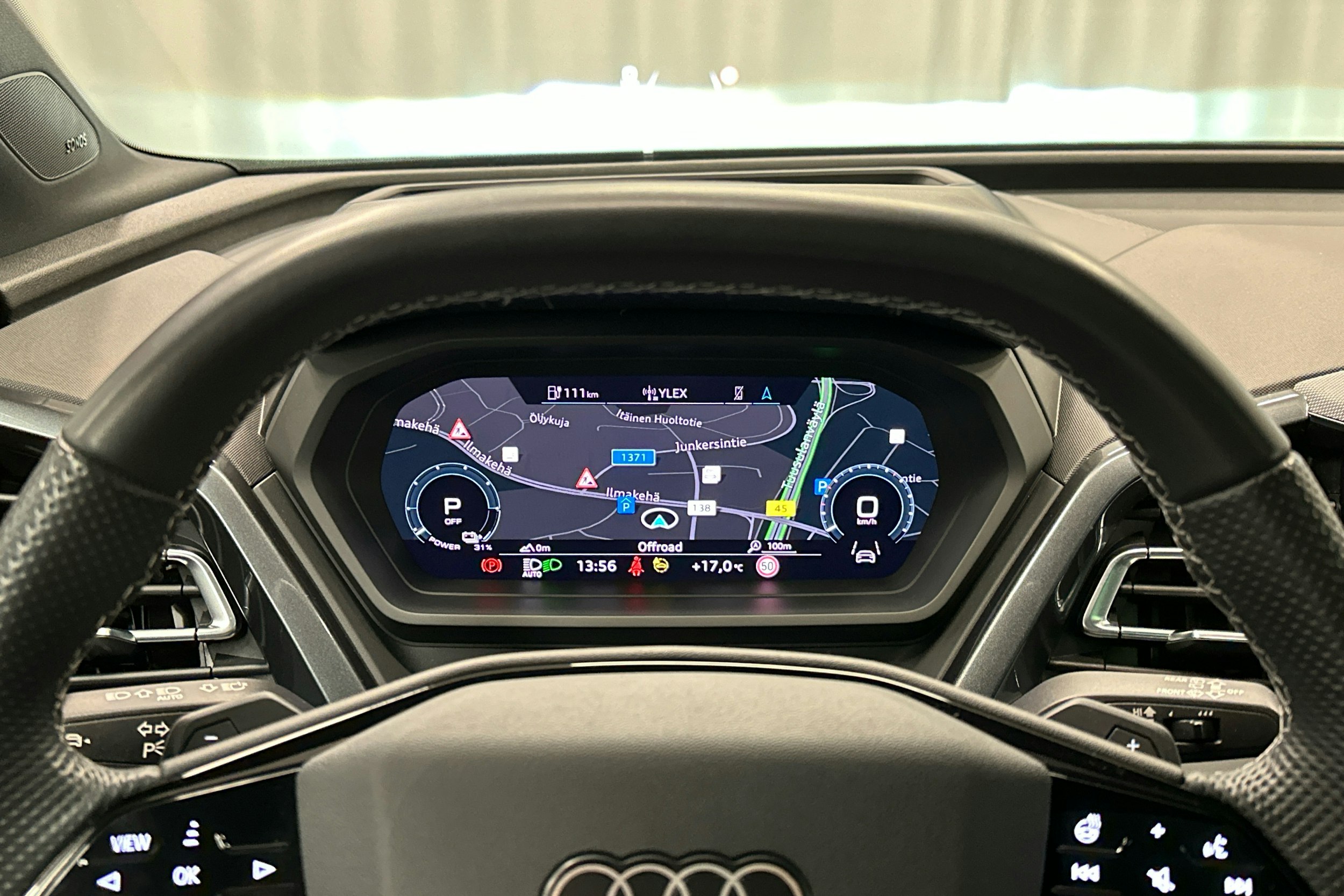 harmaa Audi Q4 e-tron 2024 kuva 12.