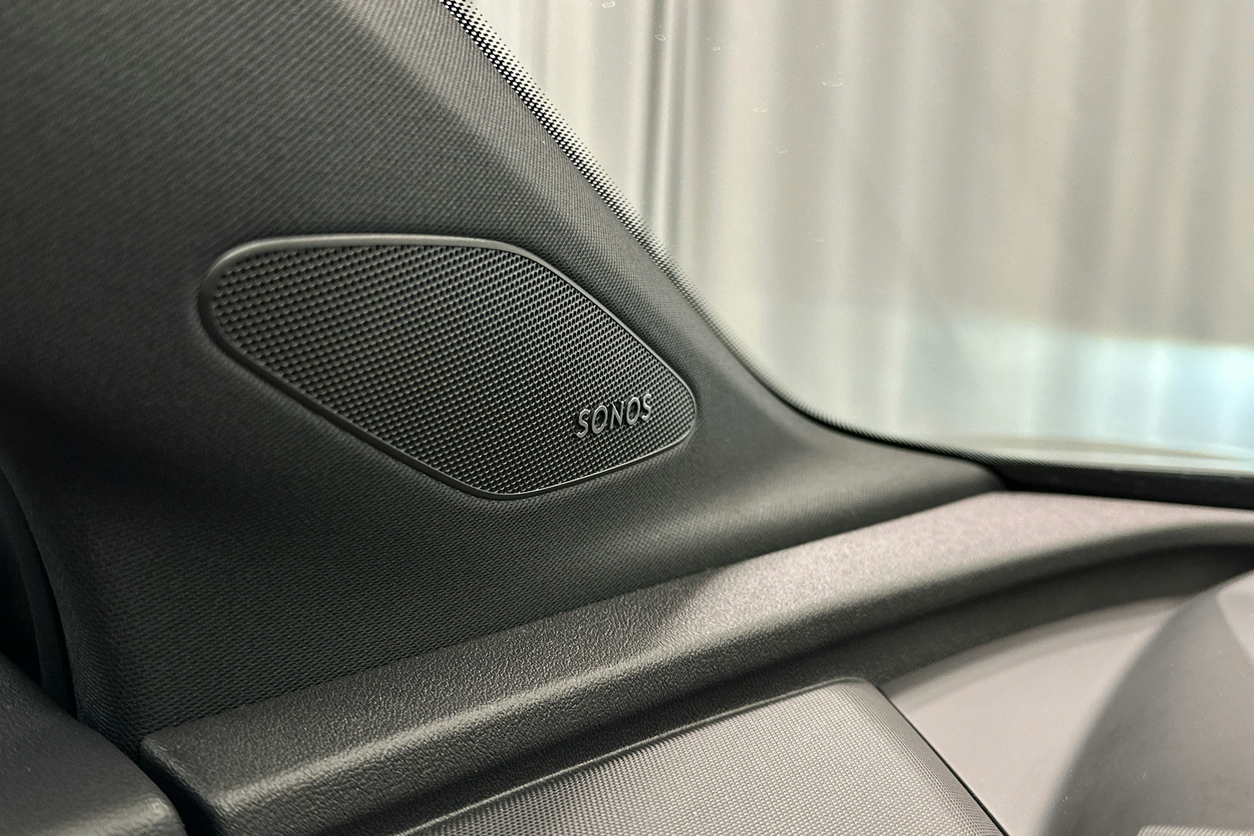 harmaa Audi Q4 e-tron 2024 kuva 23.