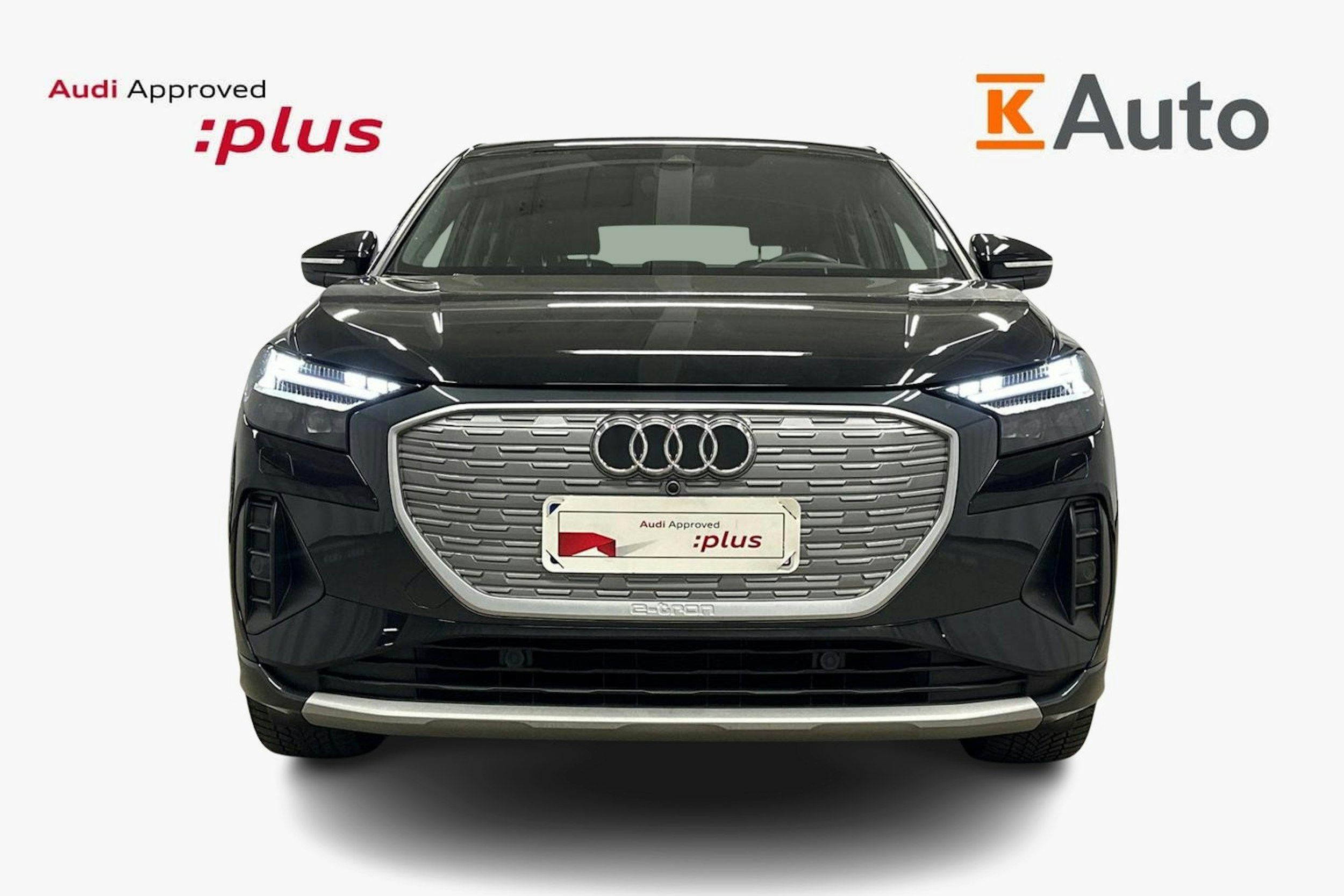 musta Audi Q4 e-tron 2024 kuva 5.