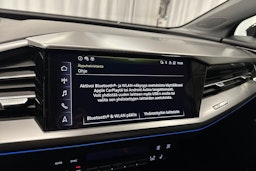 musta Audi Q4 e-tron 2024 kuva 19.