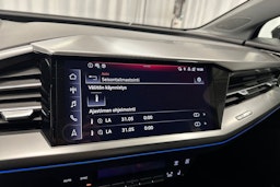 musta Audi Q4 e-tron 2024 kuva 24.
