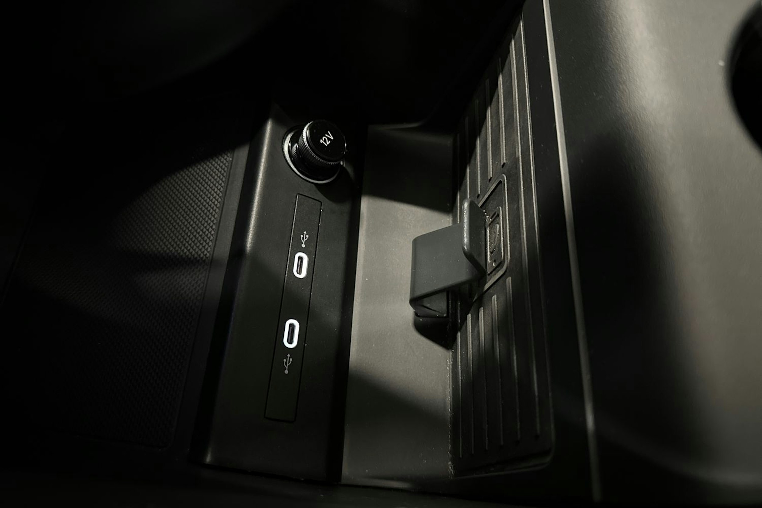 musta Audi Q4 e-tron 2024 kuva 26.