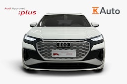 valkoinen Audi Q4 e-tron 2024 kuva 5.