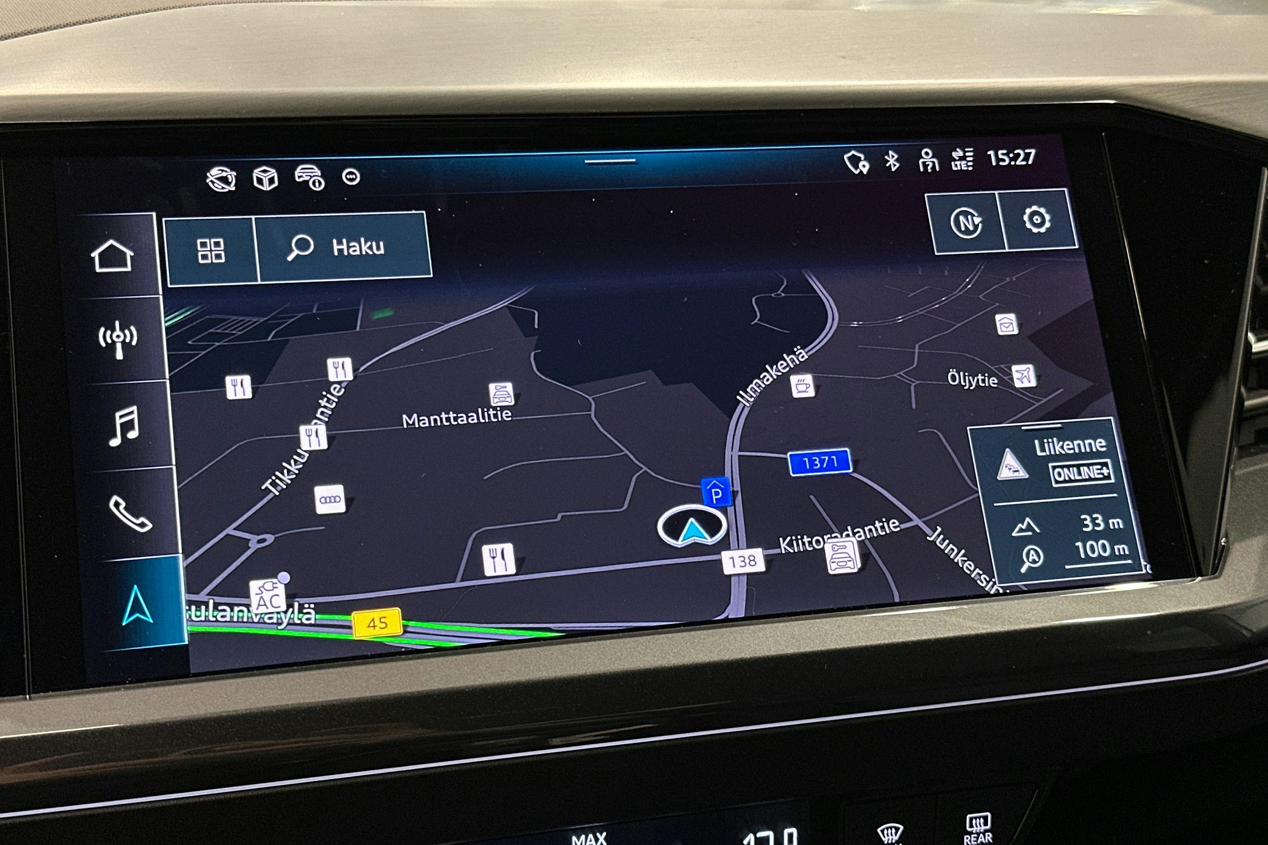 valkoinen Audi Q4 e-tron 2024 kuva 25.