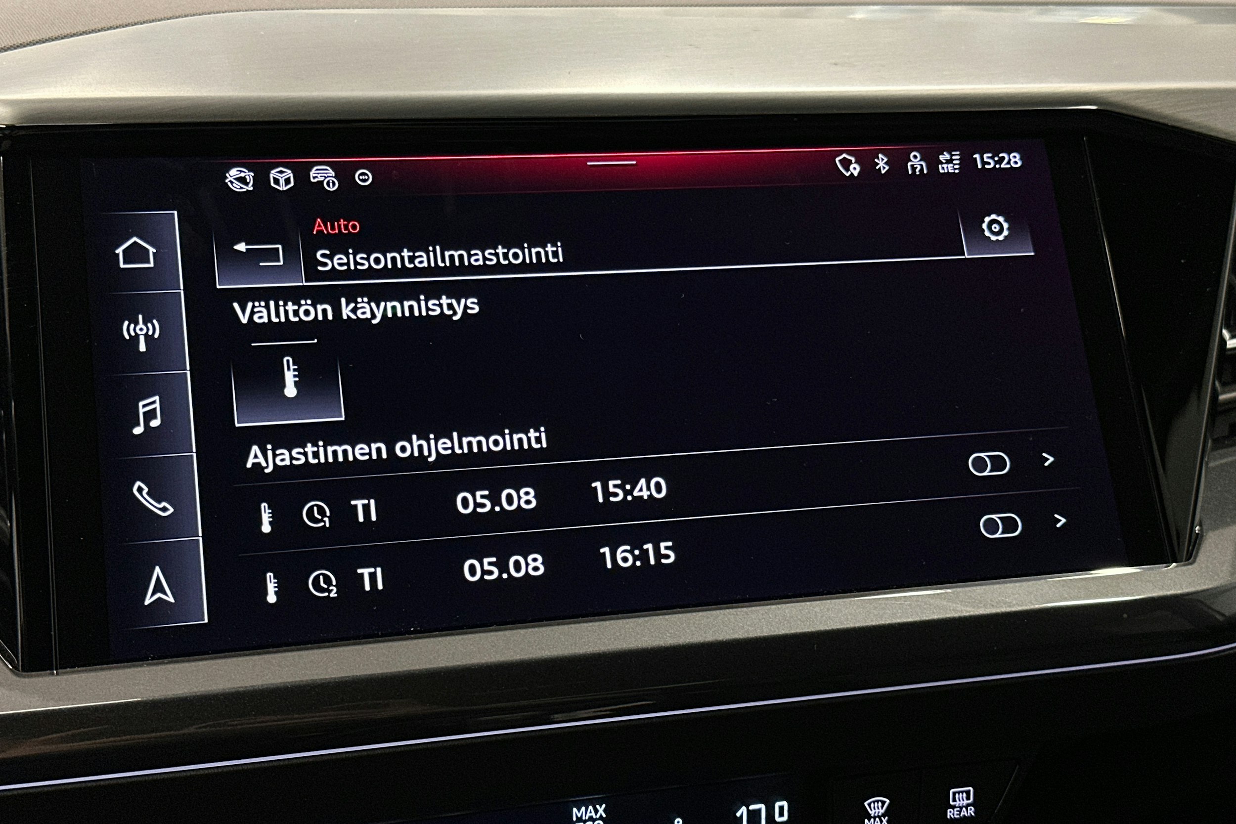 valkoinen Audi Q4 e-tron 2024 kuva 27.