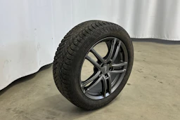 musta Audi Q4 e-tron 2024 kuva 16.
