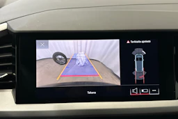 musta Audi Q4 e-tron 2024 kuva 23.
