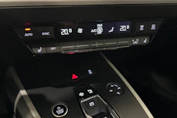 musta Audi Q4 e-tron 2024 kuva 25.