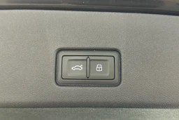 musta Audi Q4 e-tron 2024 kuva 28.