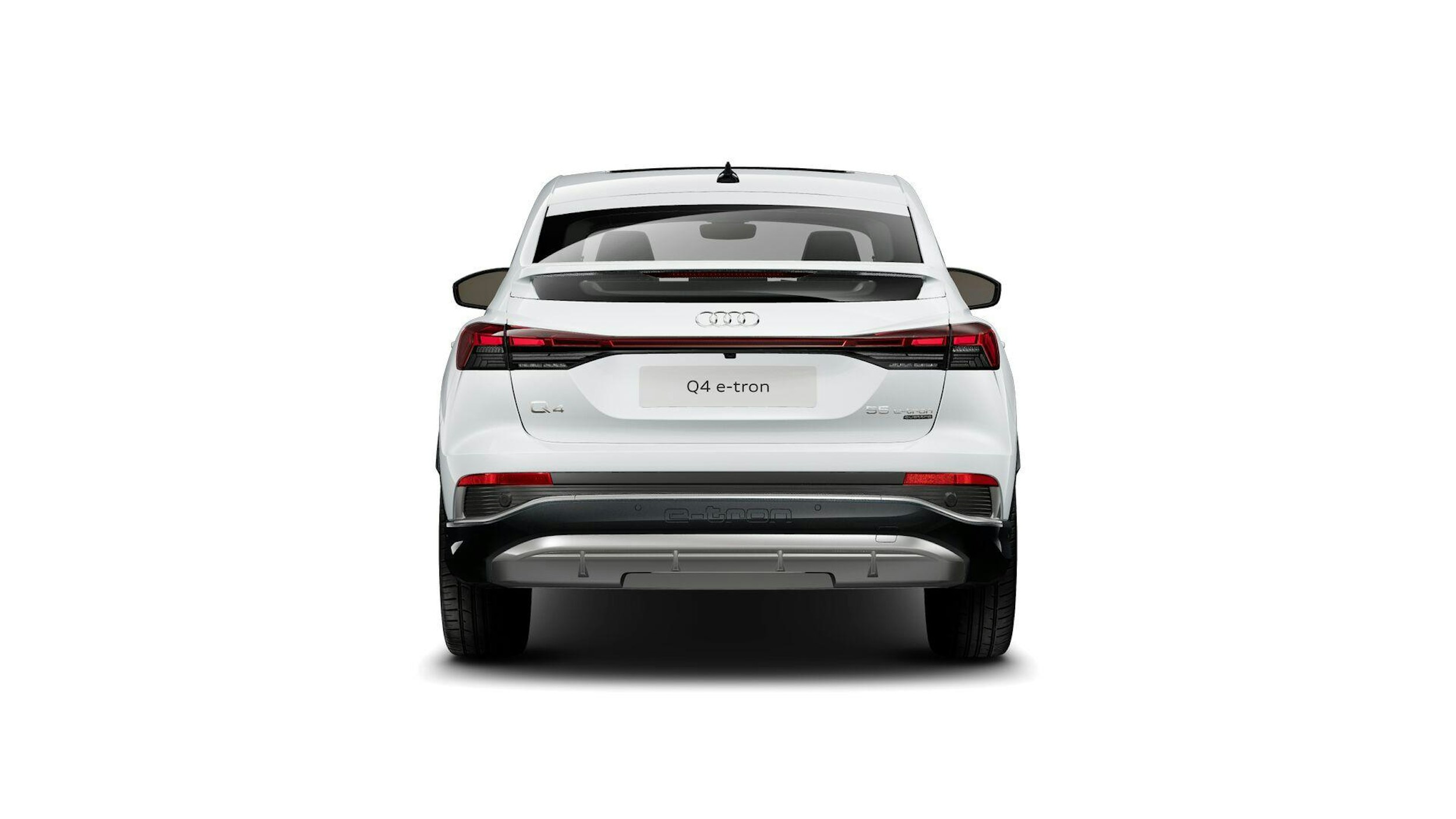 valkoinen Audi Q4 e-tron 2025 kuva 4.