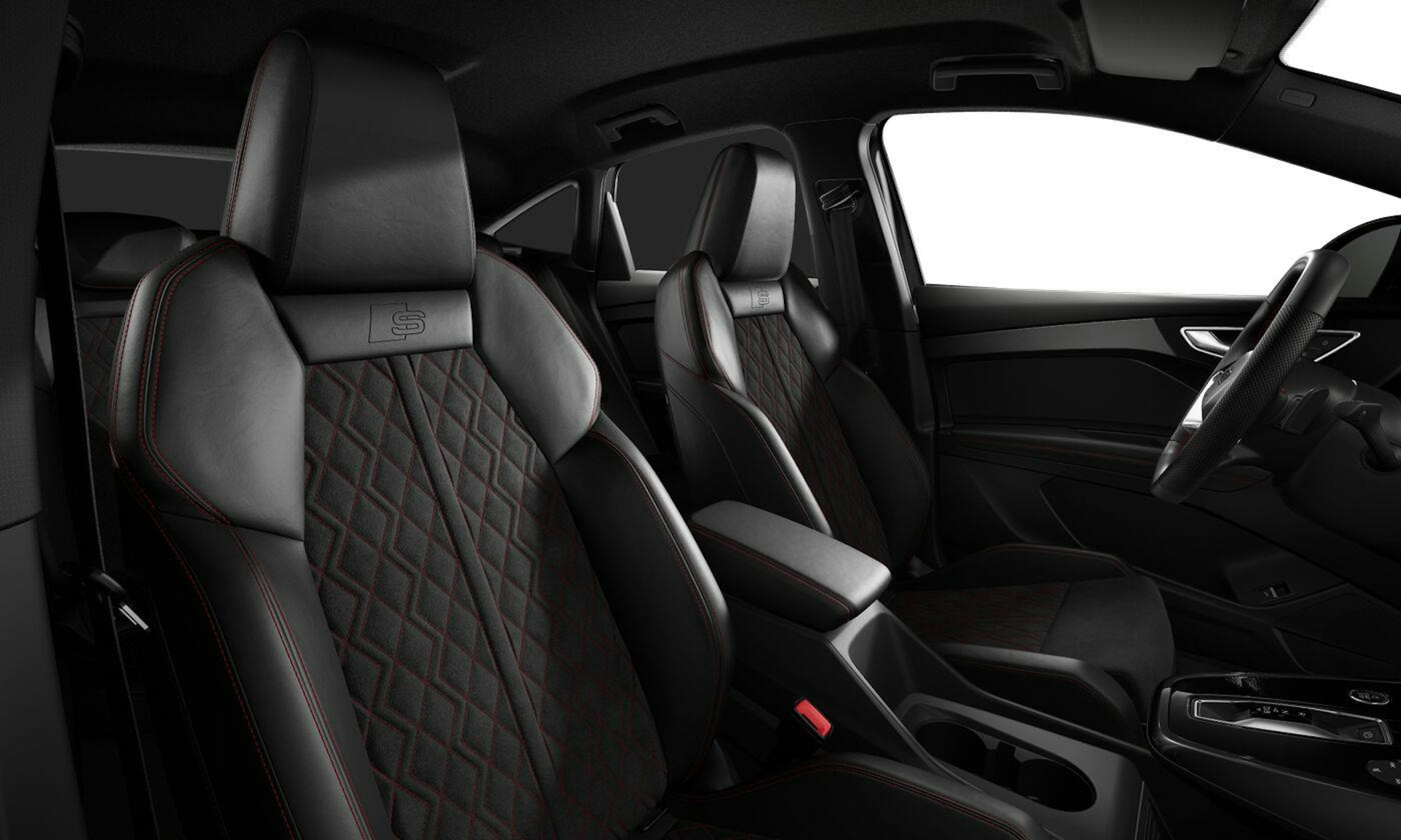 musta Audi Q4 e-tron 2025 kuva 5.