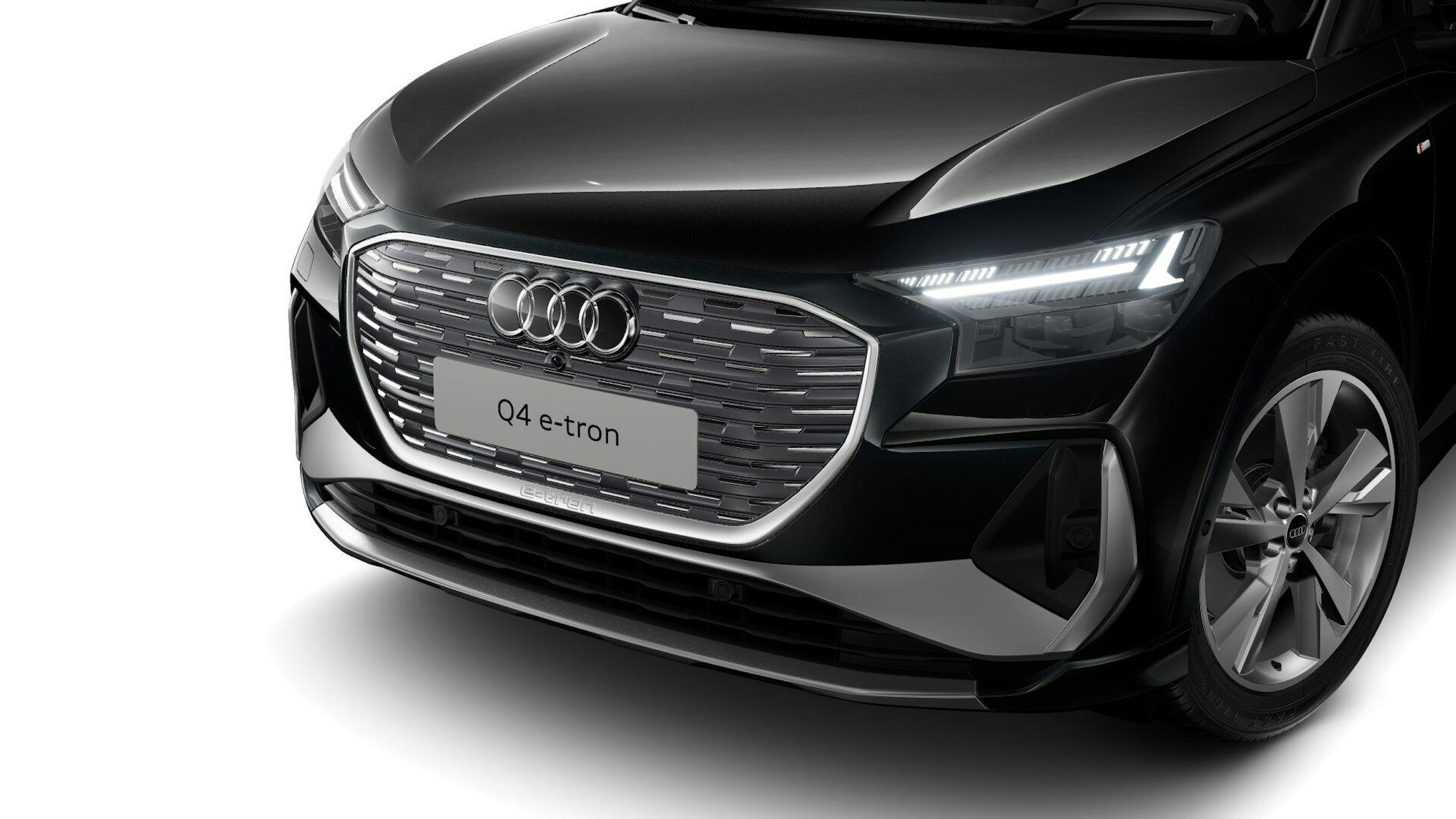 musta Audi Q4 e-tron 2025 kuva 6.